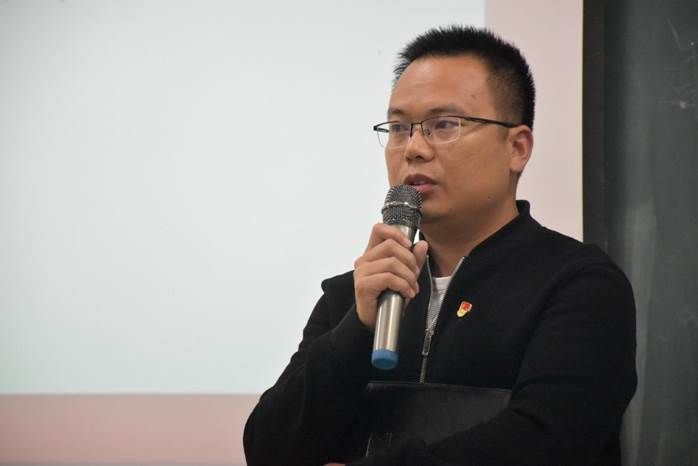 胡登洲讲话 胡登洲讲话